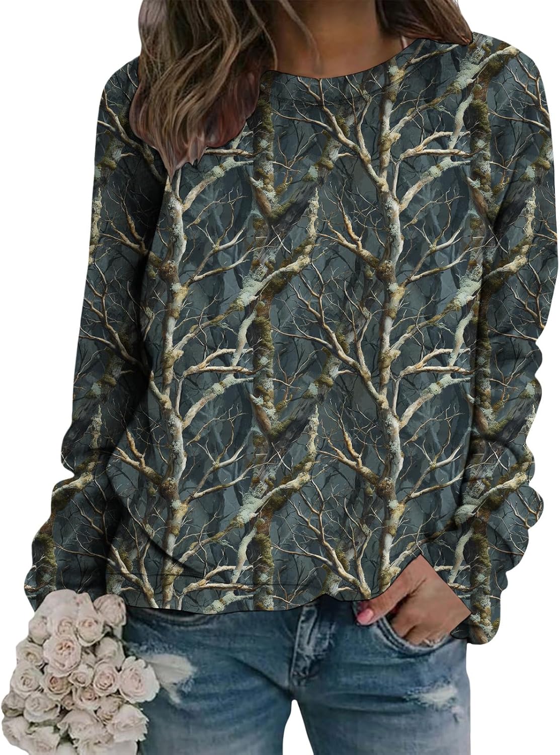 Womens Autumn Leaf Print Sweatshirt Long Sleeve Crew Neck Casual Pullover Soft Top for Outdoor and Everyday Wear